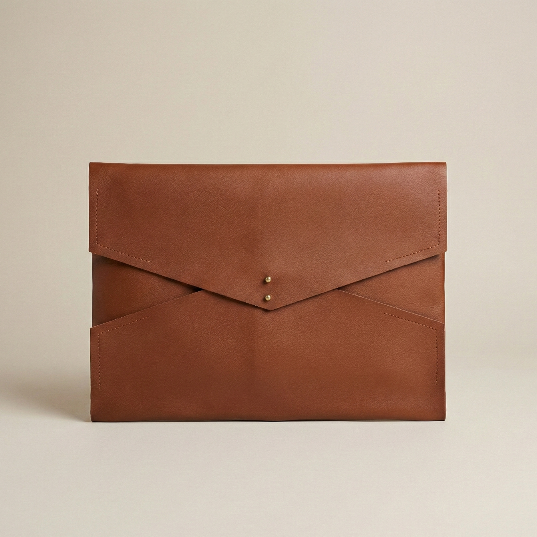 The Stud Sleeve - Tan