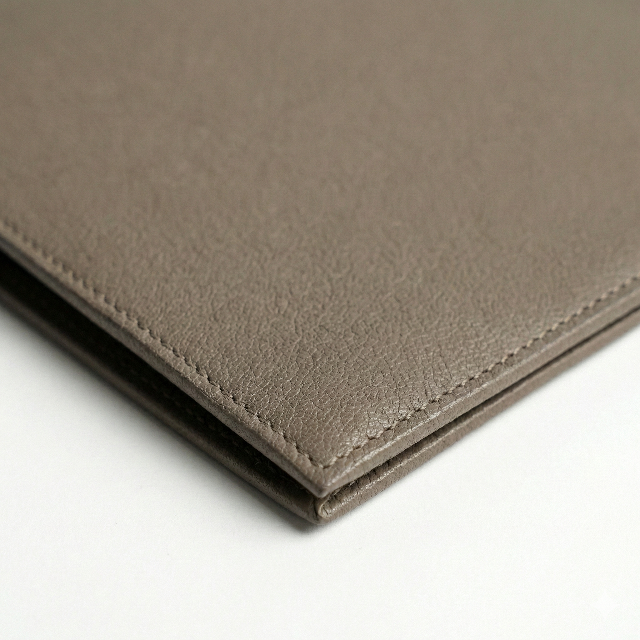 The Minimal Flap Sleeve